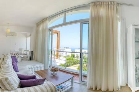 Joya Cyprus Mermaid Penthouse Apartment Agios Amvrosios  エクステリア 写真